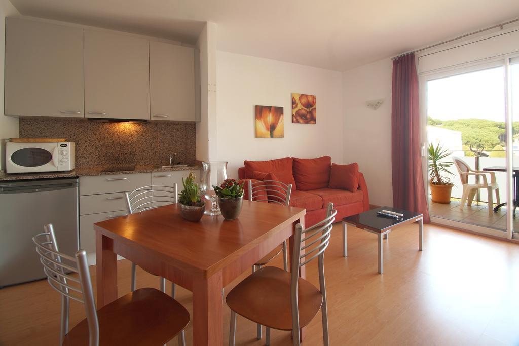 פאלס Aparthotel Arenal מראה חיצוני תמונה