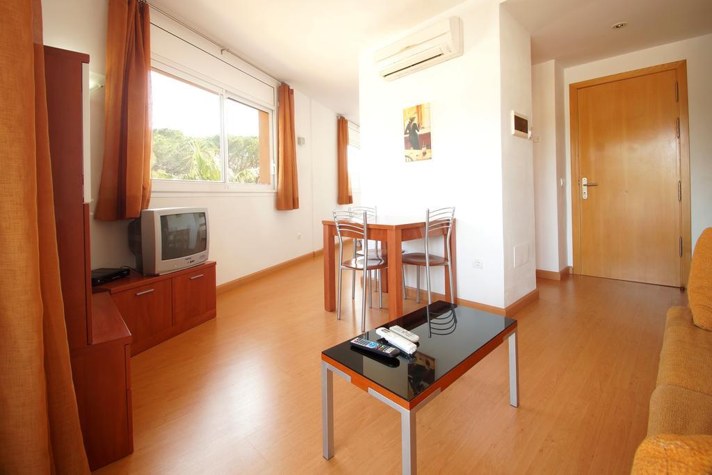 פאלס Aparthotel Arenal מראה חיצוני תמונה