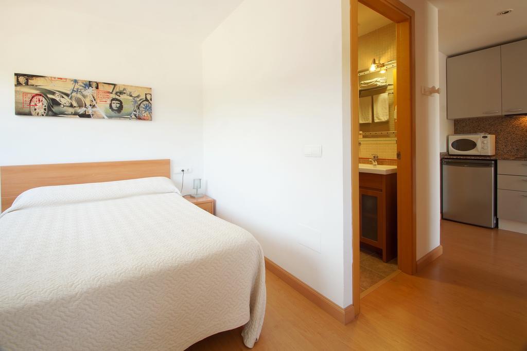 פאלס Aparthotel Arenal מראה חיצוני תמונה